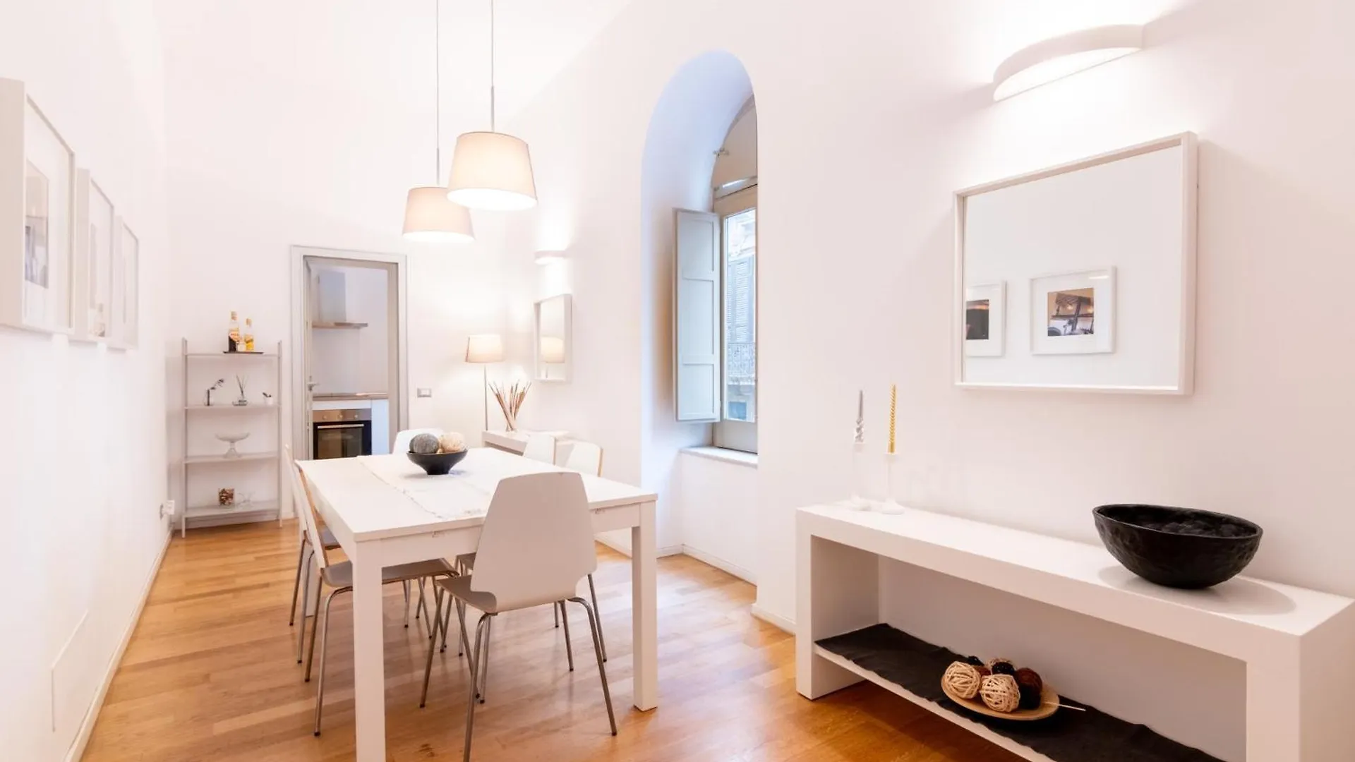 Elegante Appartamento In Centro Palermo